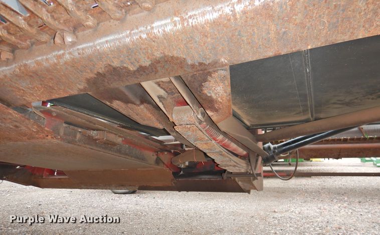 image for item HN9108 2000 Case IH 1042  draper head