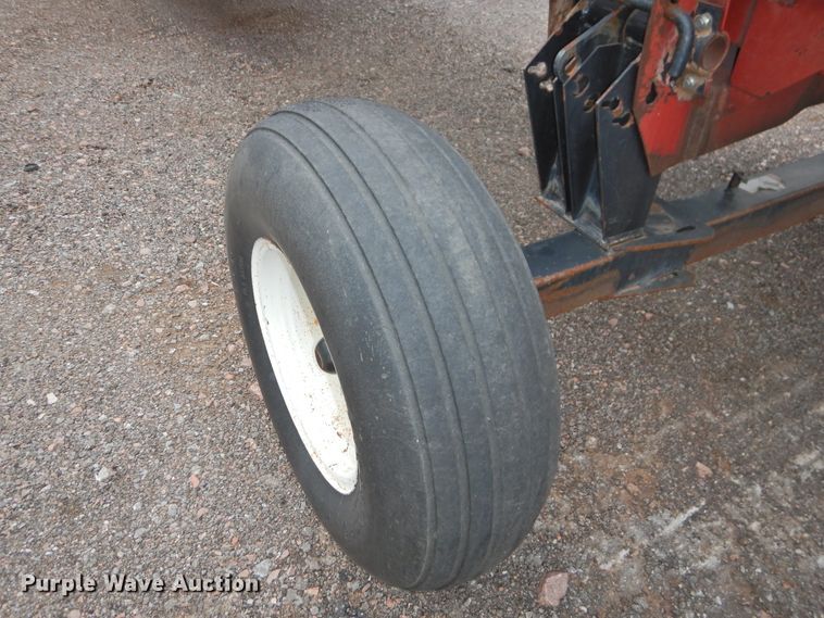 image for item HN9108 2000 Case IH 1042  draper head