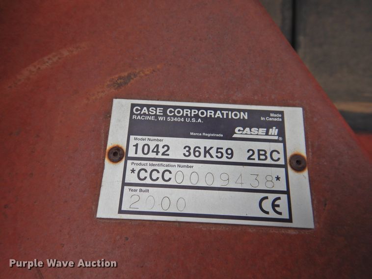 image for item HN9108 2000 Case IH 1042  draper head