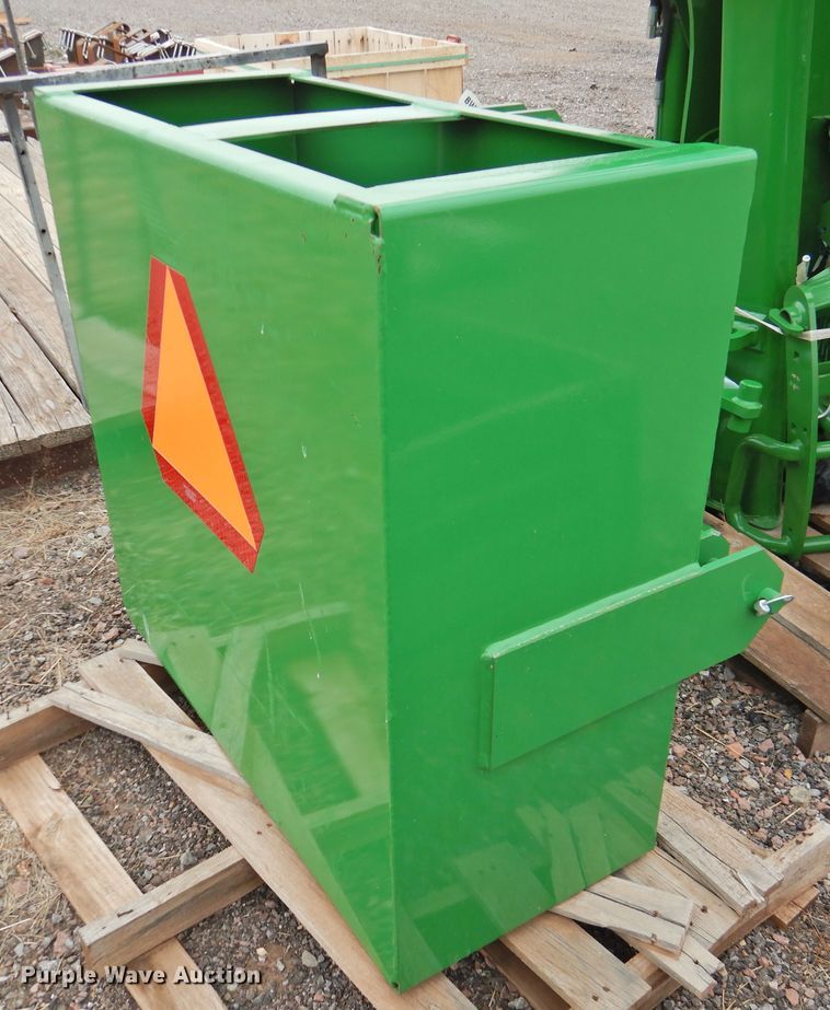 image for item HN9109 John Deere ballast box