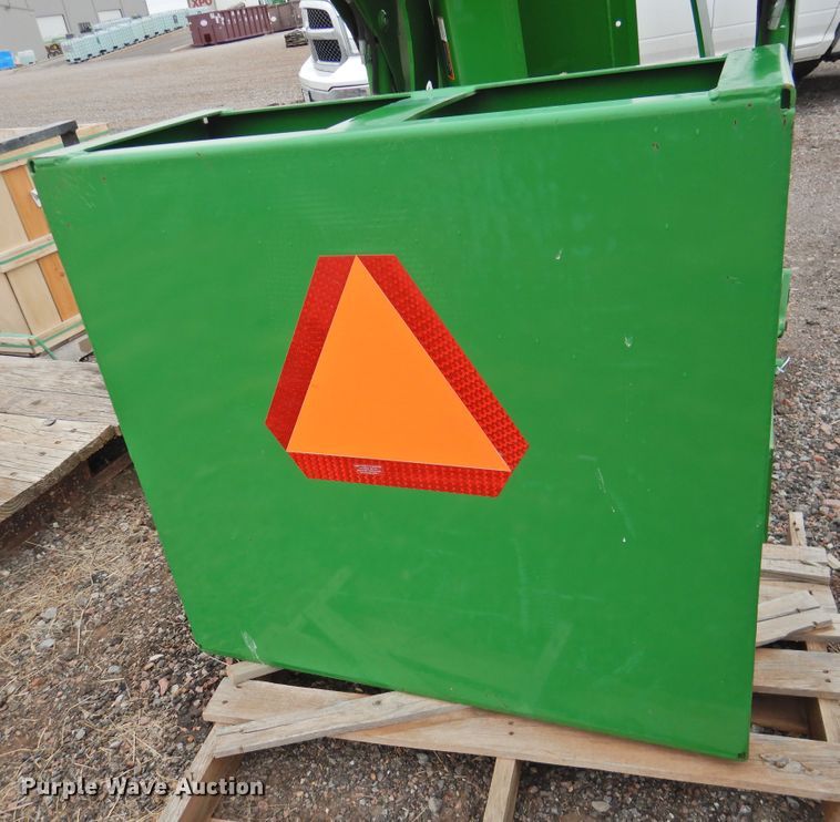 image for item HN9109 John Deere ballast box