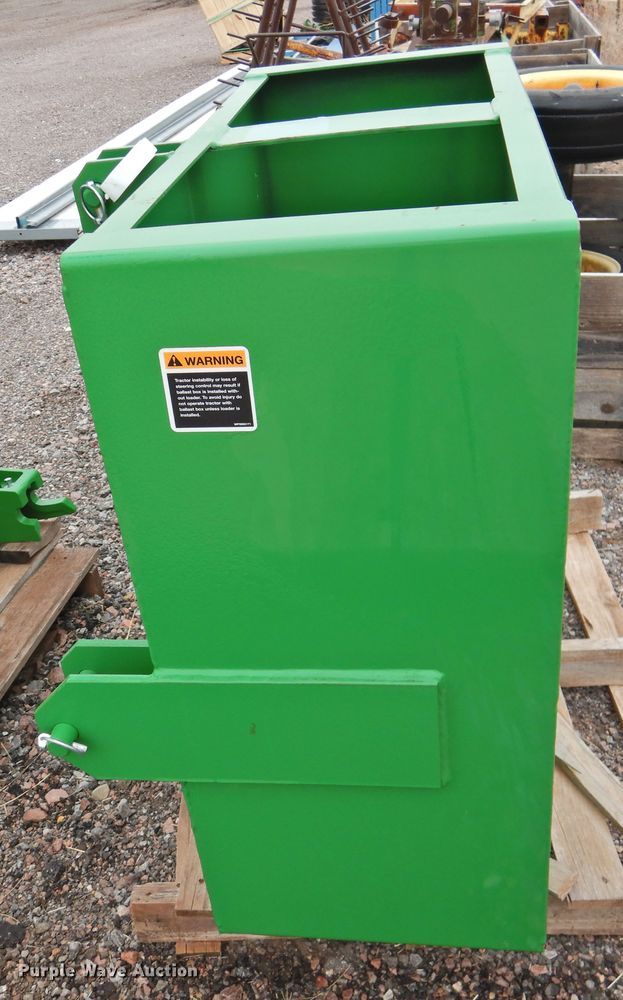 image for item HN9109 John Deere ballast box