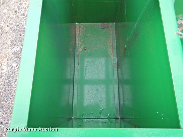 image for item HN9109 John Deere ballast box