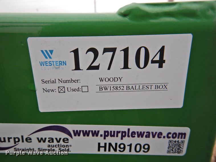 image for item HN9109 John Deere ballast box