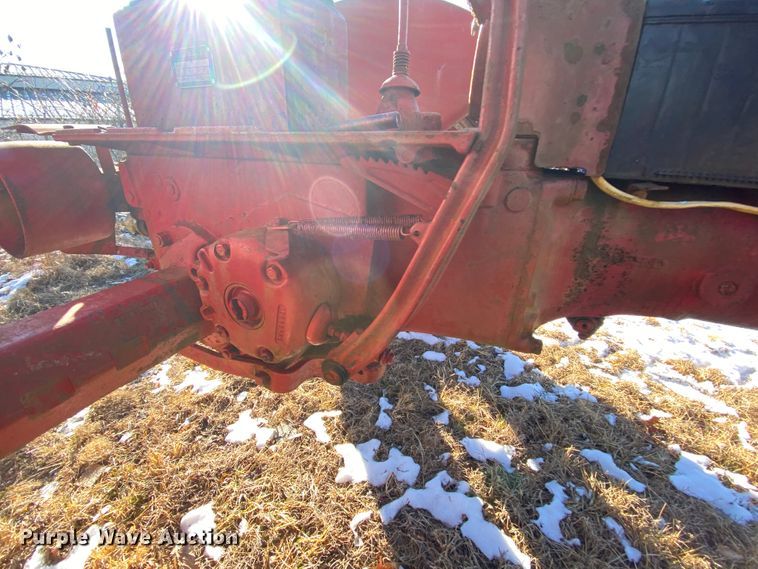 image for item HR9420 Farmall Super C  tractor