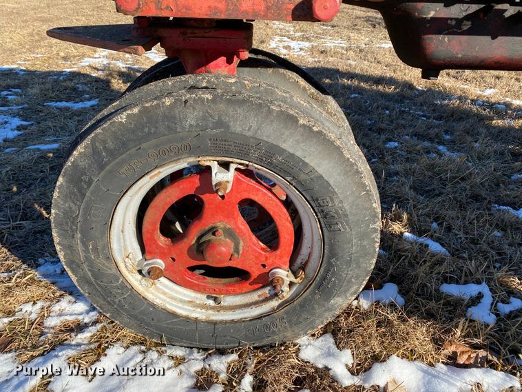 image for item HR9420 Farmall Super C  tractor