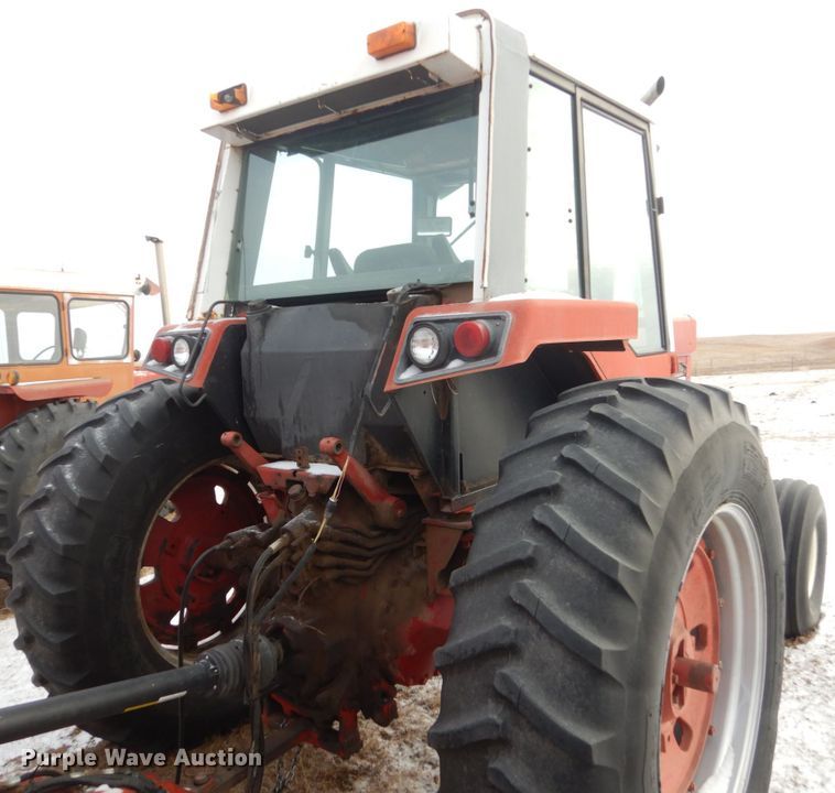 image for item HS9849 International Hydro 186  tractor