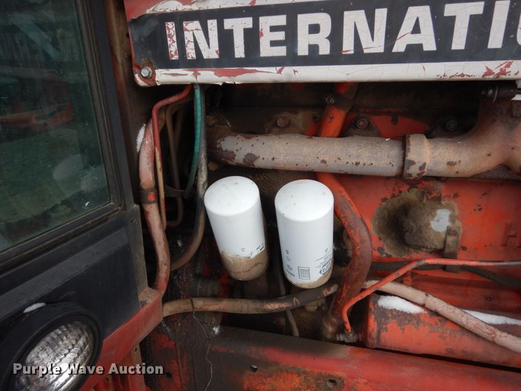 image for item HS9849 International Hydro 186  tractor
