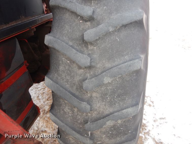 image for item HS9849 International Hydro 186  tractor