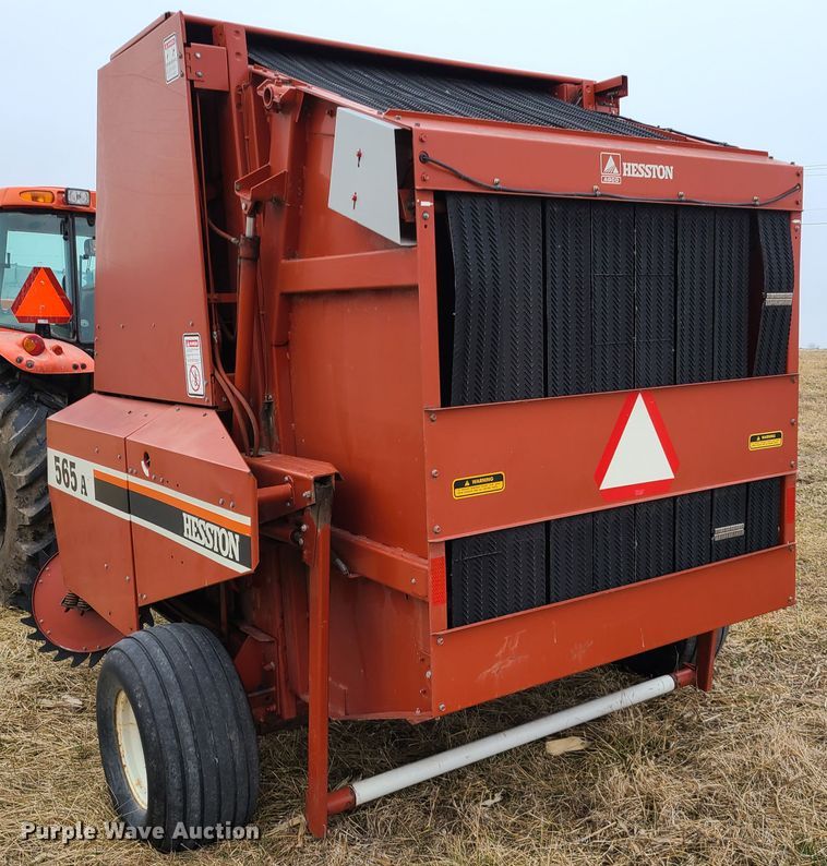image for item IA9248 1994 Hesston 565A  round baler