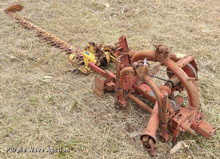 image for item IA9249 Sperry New Holland 451 sickle mower