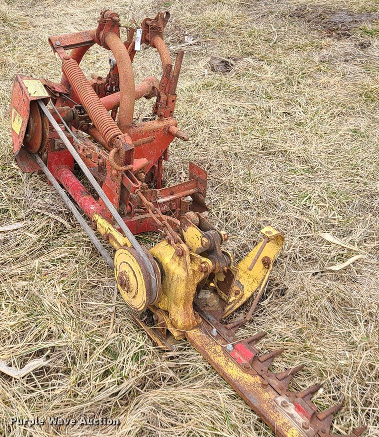 image for item IA9249 Sperry New Holland 451 sickle mower