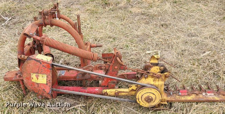image for item IA9249 Sperry New Holland 451 sickle mower