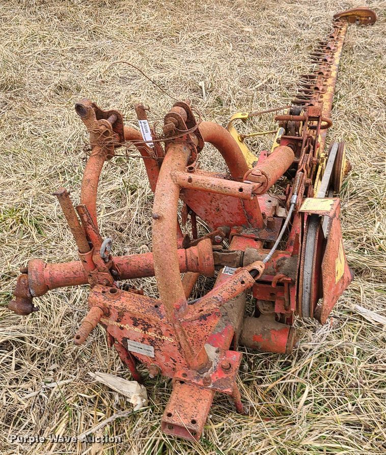 image for item IA9249 Sperry New Holland 451 sickle mower