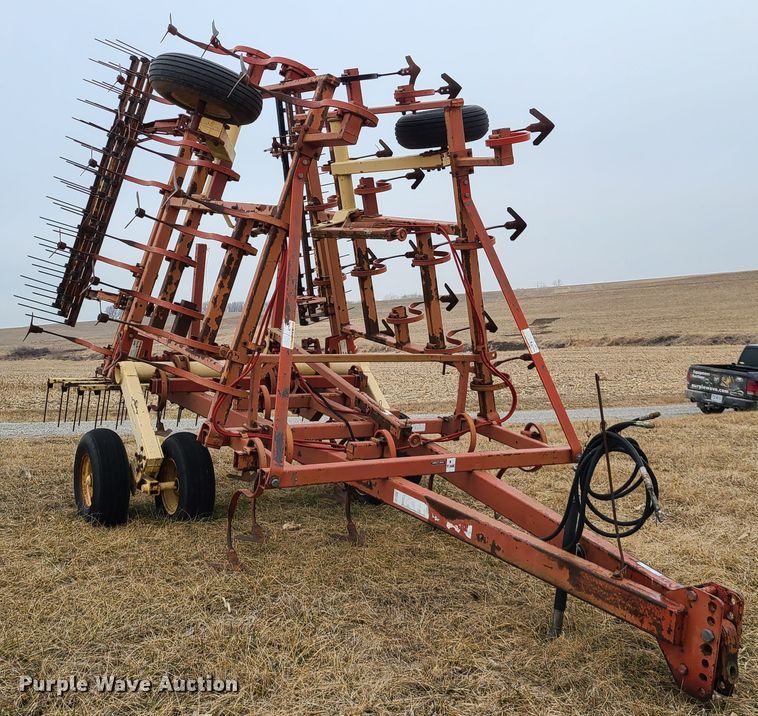 image for item IA9250 Krause 4223  field cultivator