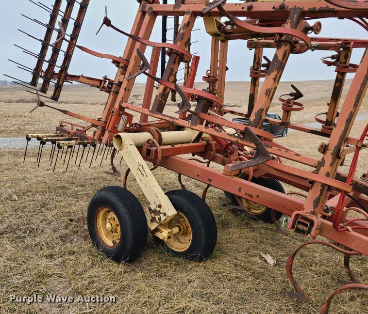 image for item IA9250 Krause 4223  field cultivator