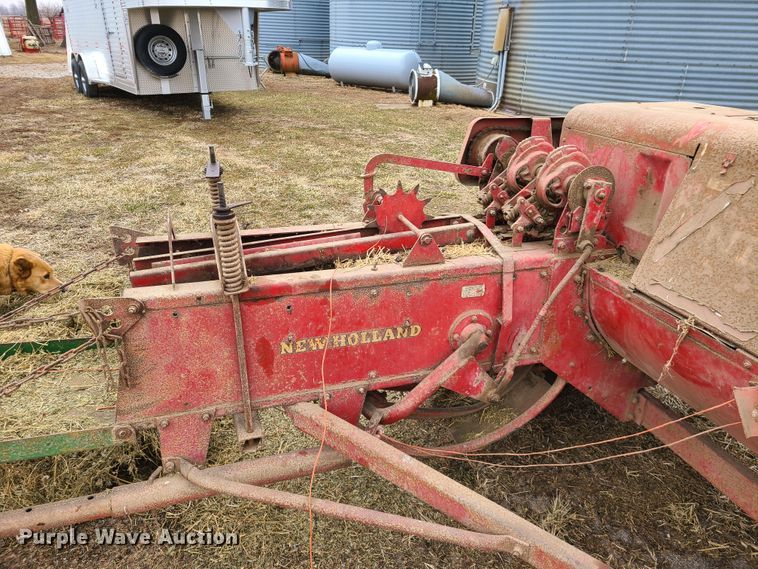 image for item IA9252 New Holland S67  small square baler