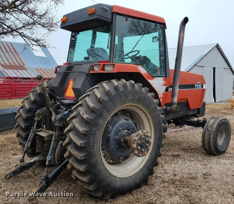 image for item IA9255 1989 Case IH 7110  tractor