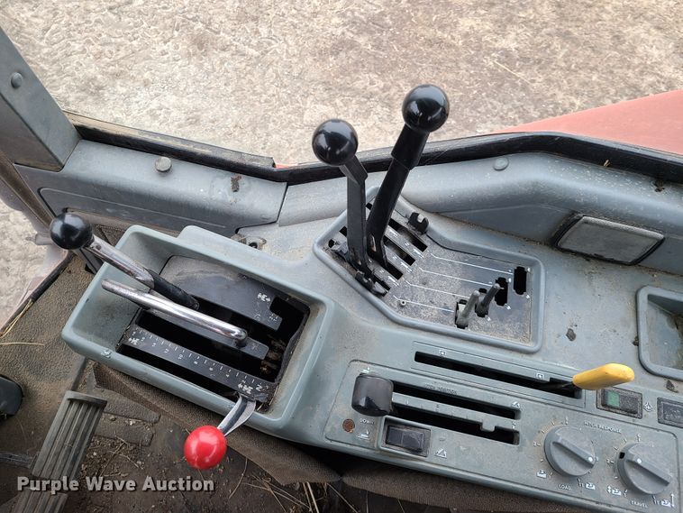 image for item IA9255 1989 Case IH 7110  tractor