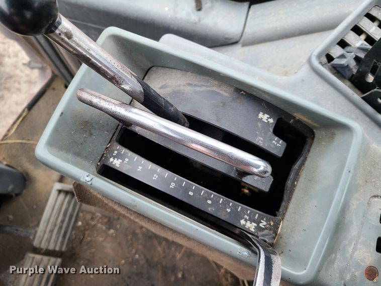 image for item IA9255 1989 Case IH 7110  tractor