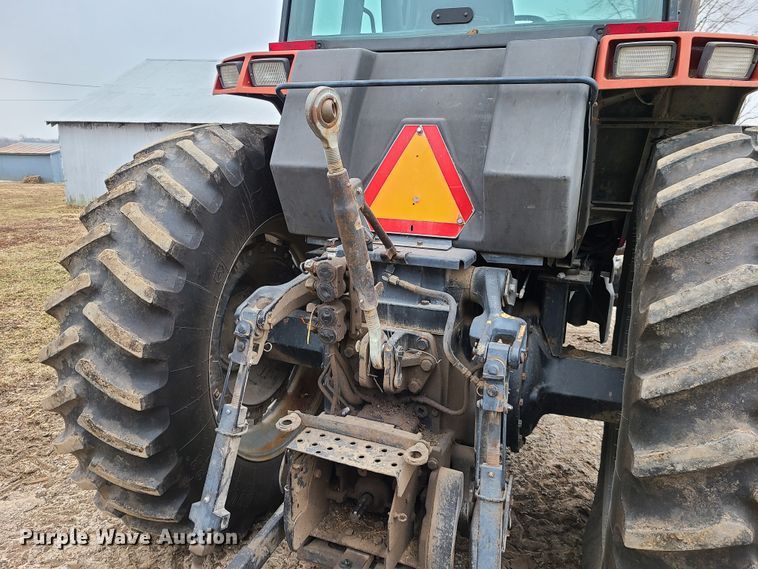 image for item IA9255 1989 Case IH 7110  tractor