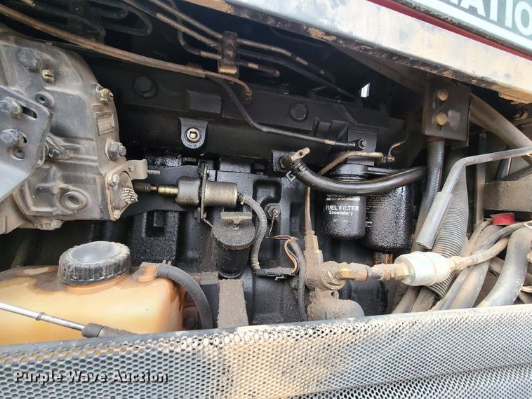 image for item IA9255 1989 Case IH 7110  tractor