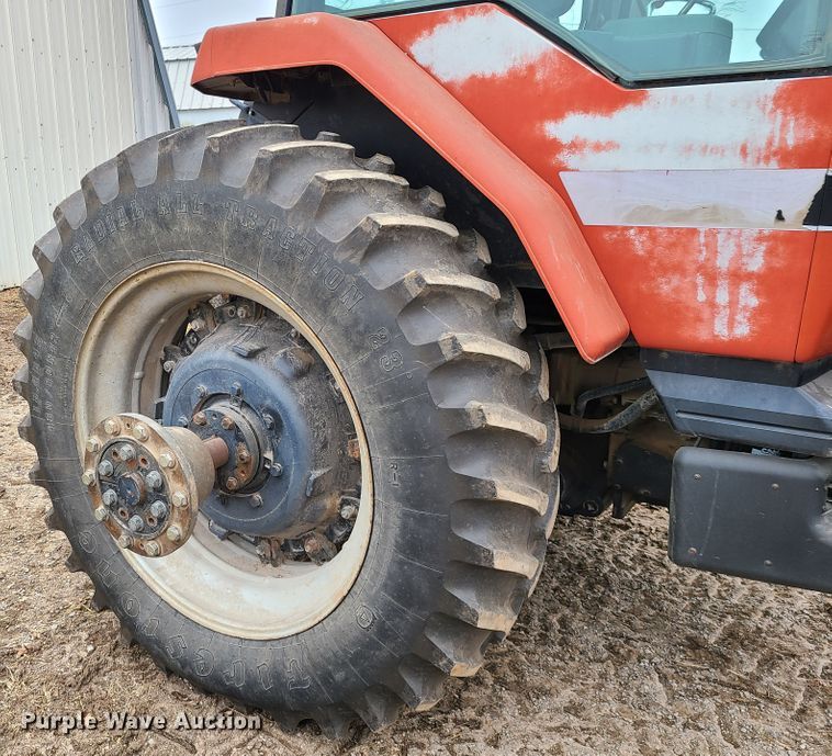 image for item IA9255 1989 Case IH 7110  tractor