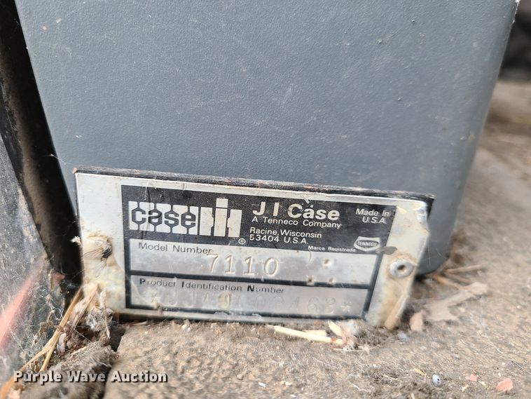 image for item IA9255 1989 Case IH 7110  tractor