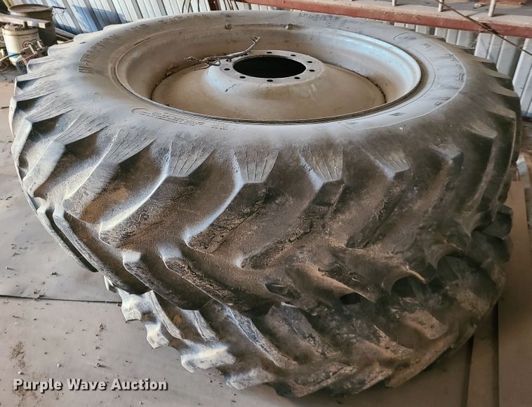 image for item IA9255 1989 Case IH 7110  tractor