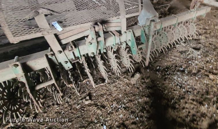 image for item IA9256 John Deere rotary hoe
