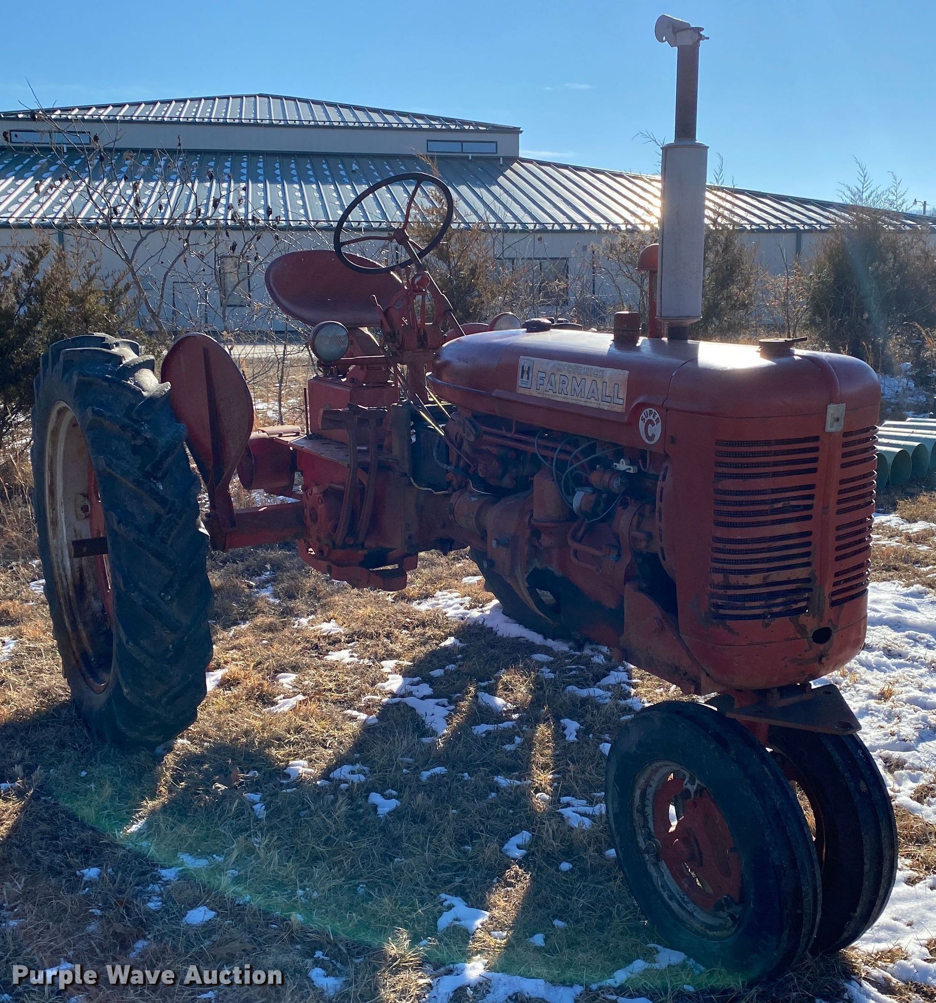 Farmall Super C tractor in Cabool, MO Item HR9420 sold Purple Wave