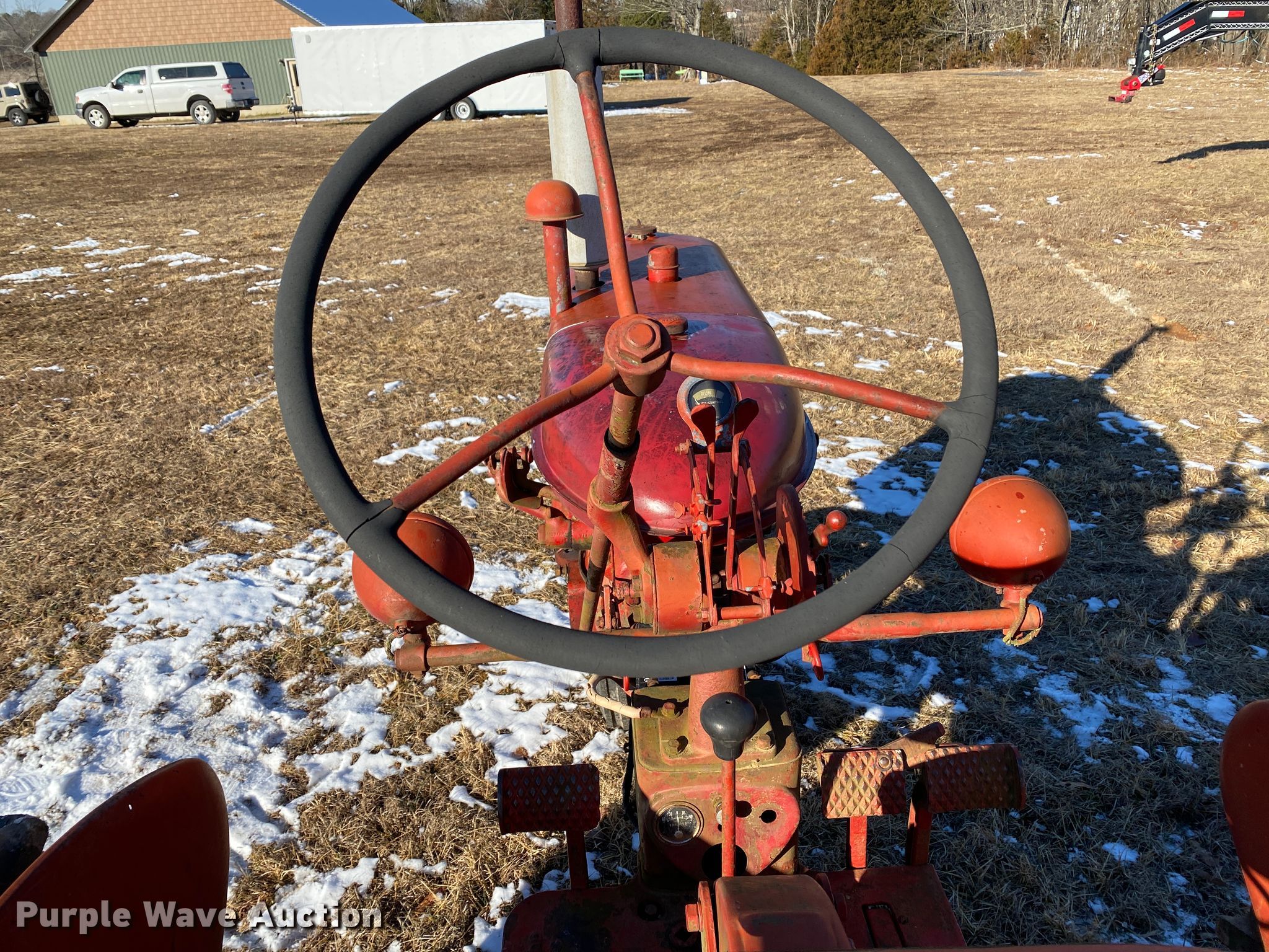 Farmall Super C tractor in Cabool, MO Item HR9420 sold Purple Wave