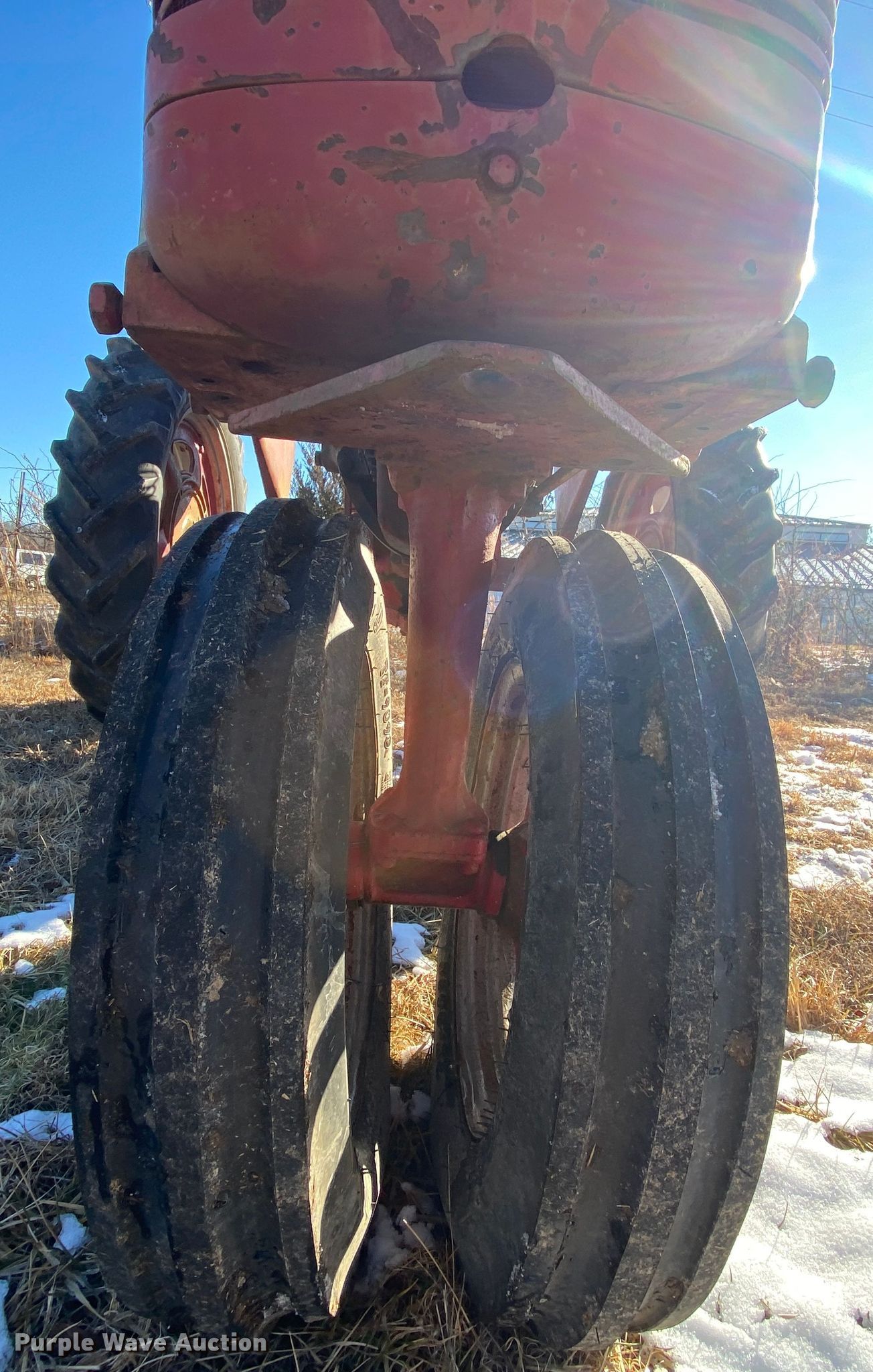 Farmall Super C tractor in Cabool, MO Item HR9420 sold Purple Wave