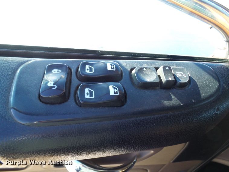 image for item DC2765 2013 Peterbilt 389  semi truck