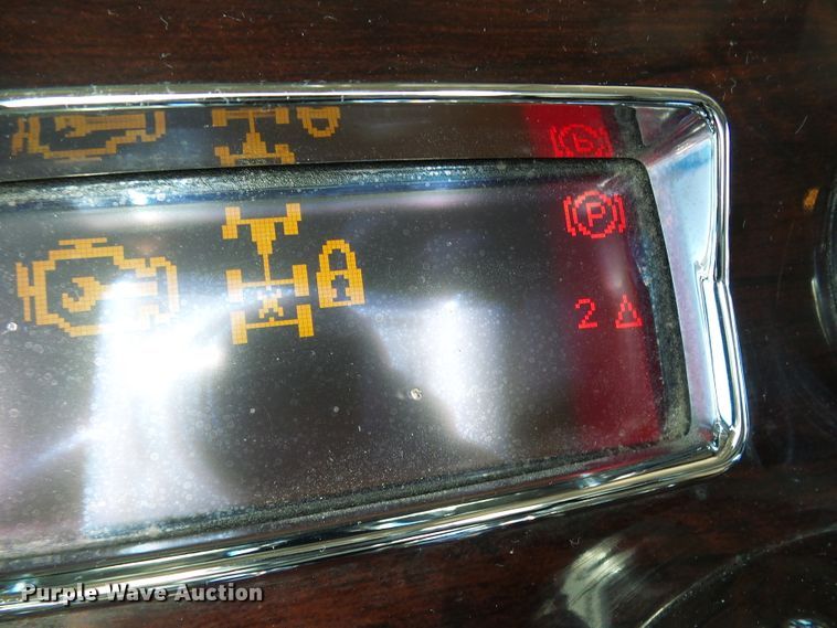 image for item DC2765 2013 Peterbilt 389  semi truck