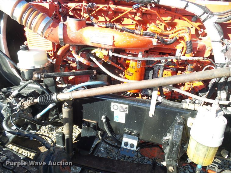 image for item DC2765 2013 Peterbilt 389  semi truck