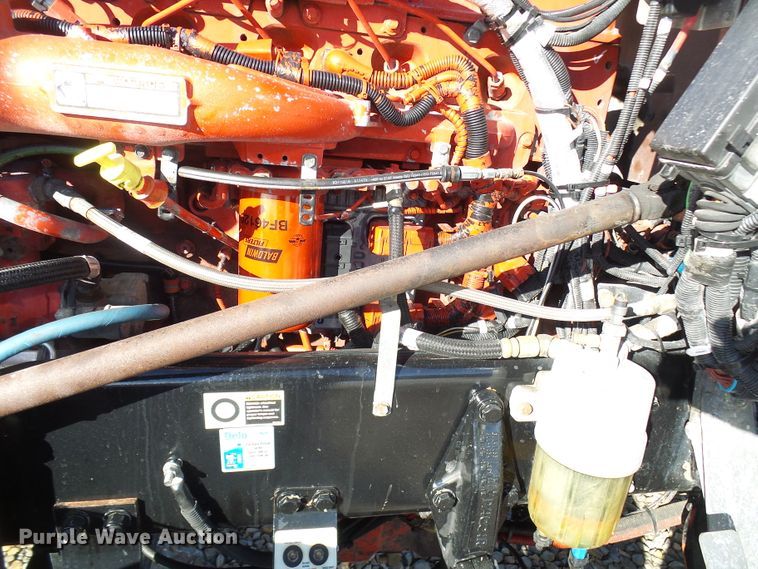 image for item DC2765 2013 Peterbilt 389  semi truck