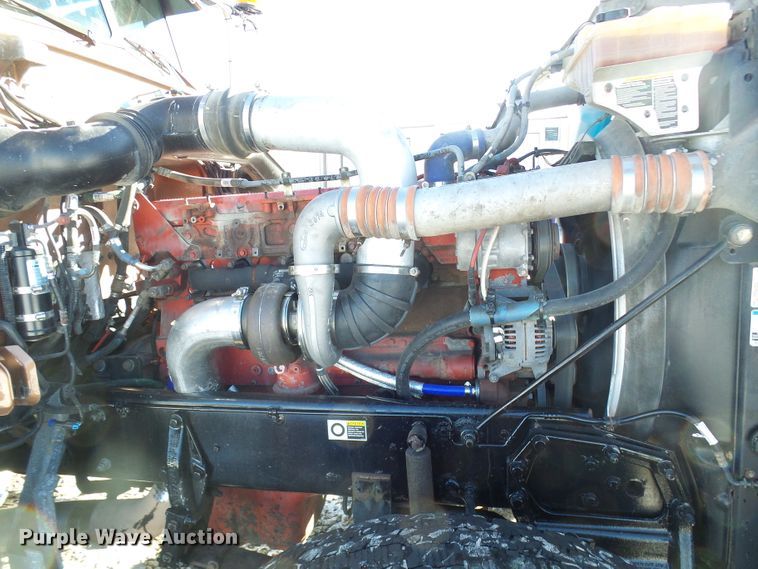 image for item DC2765 2013 Peterbilt 389  semi truck