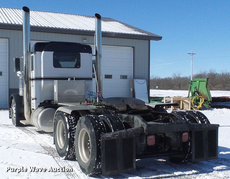 image for item DC2767 2003 Peterbilt 379  semi truck