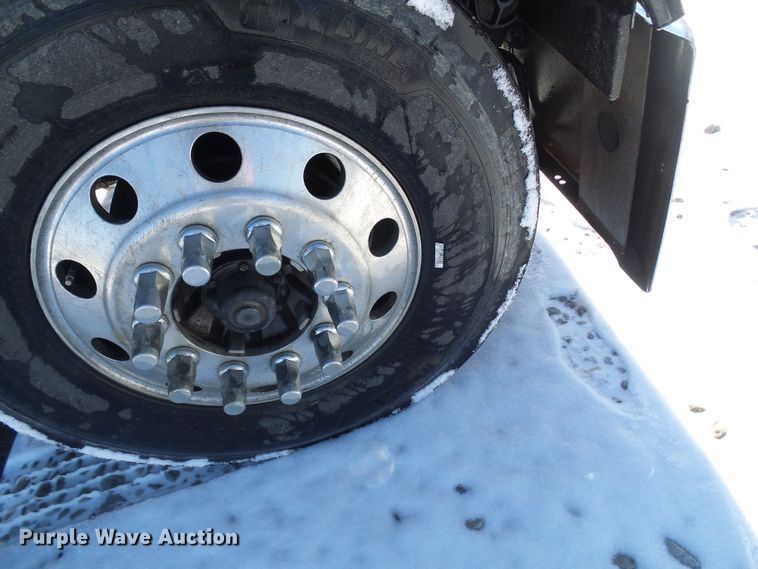 image for item DC2767 2003 Peterbilt 379  semi truck