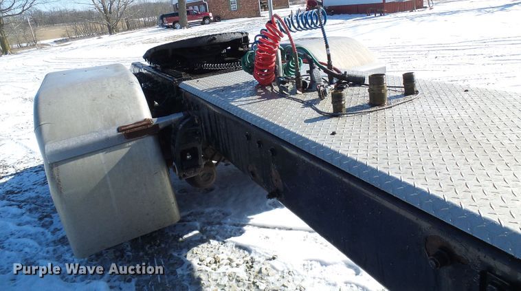 image for item DC2767 2003 Peterbilt 379  semi truck