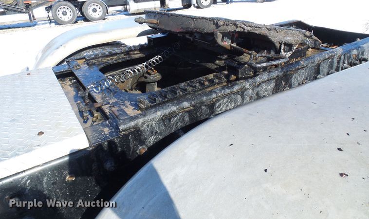 image for item DC2767 2003 Peterbilt 379  semi truck