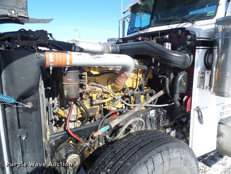 image for item DC2767 2003 Peterbilt 379  semi truck