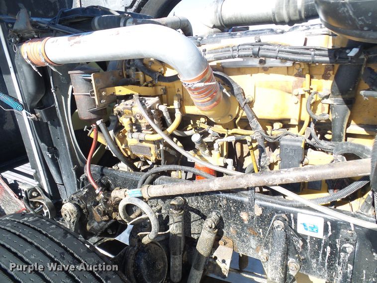 image for item DC2767 2003 Peterbilt 379  semi truck