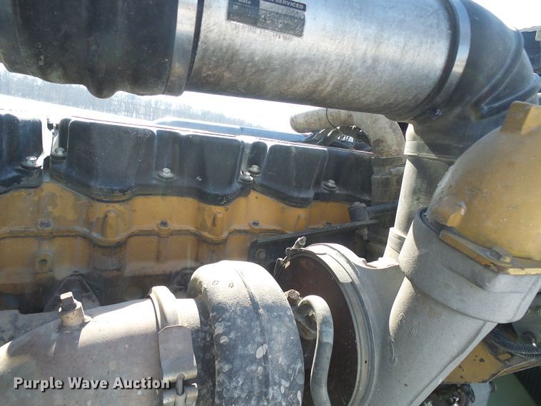 image for item DC2767 2003 Peterbilt 379  semi truck