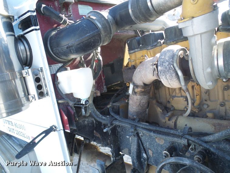 image for item DC2767 2003 Peterbilt 379  semi truck