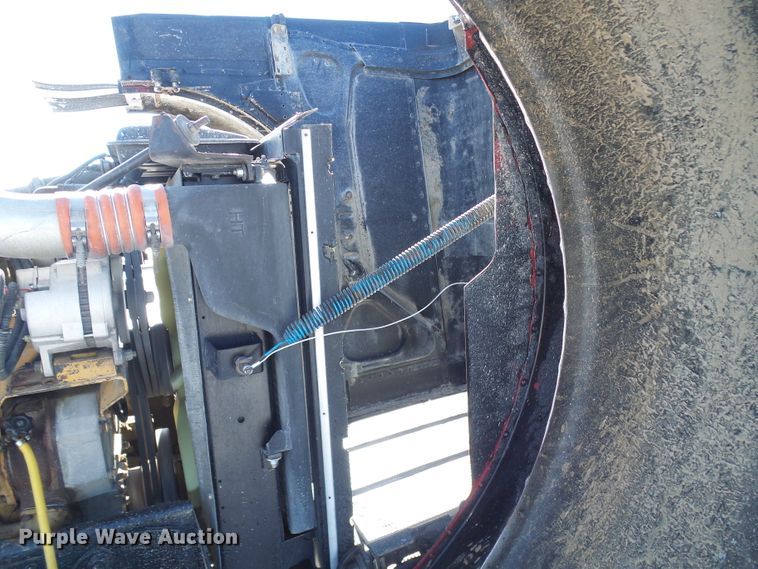 image for item DC2767 2003 Peterbilt 379  semi truck