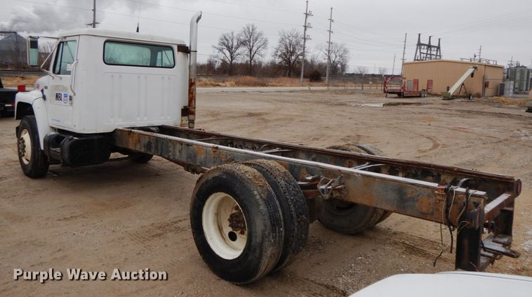 image for item DF6347 1989 International 1954  truck cab and chassis