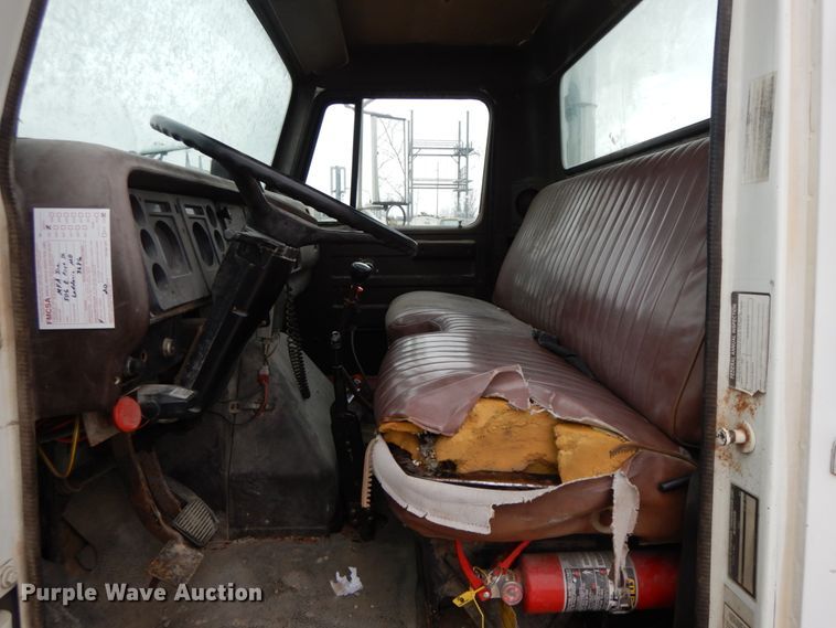 image for item DF6347 1989 International 1954  truck cab and chassis