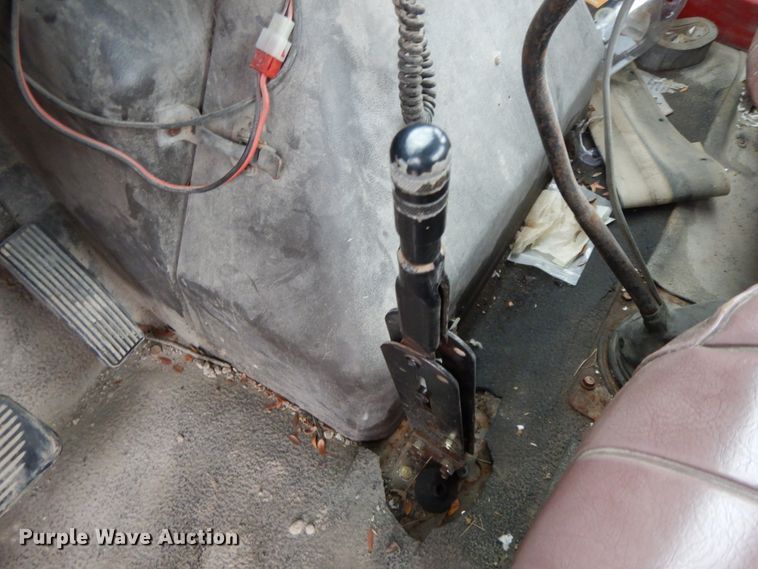 image for item DF6347 1989 International 1954  truck cab and chassis